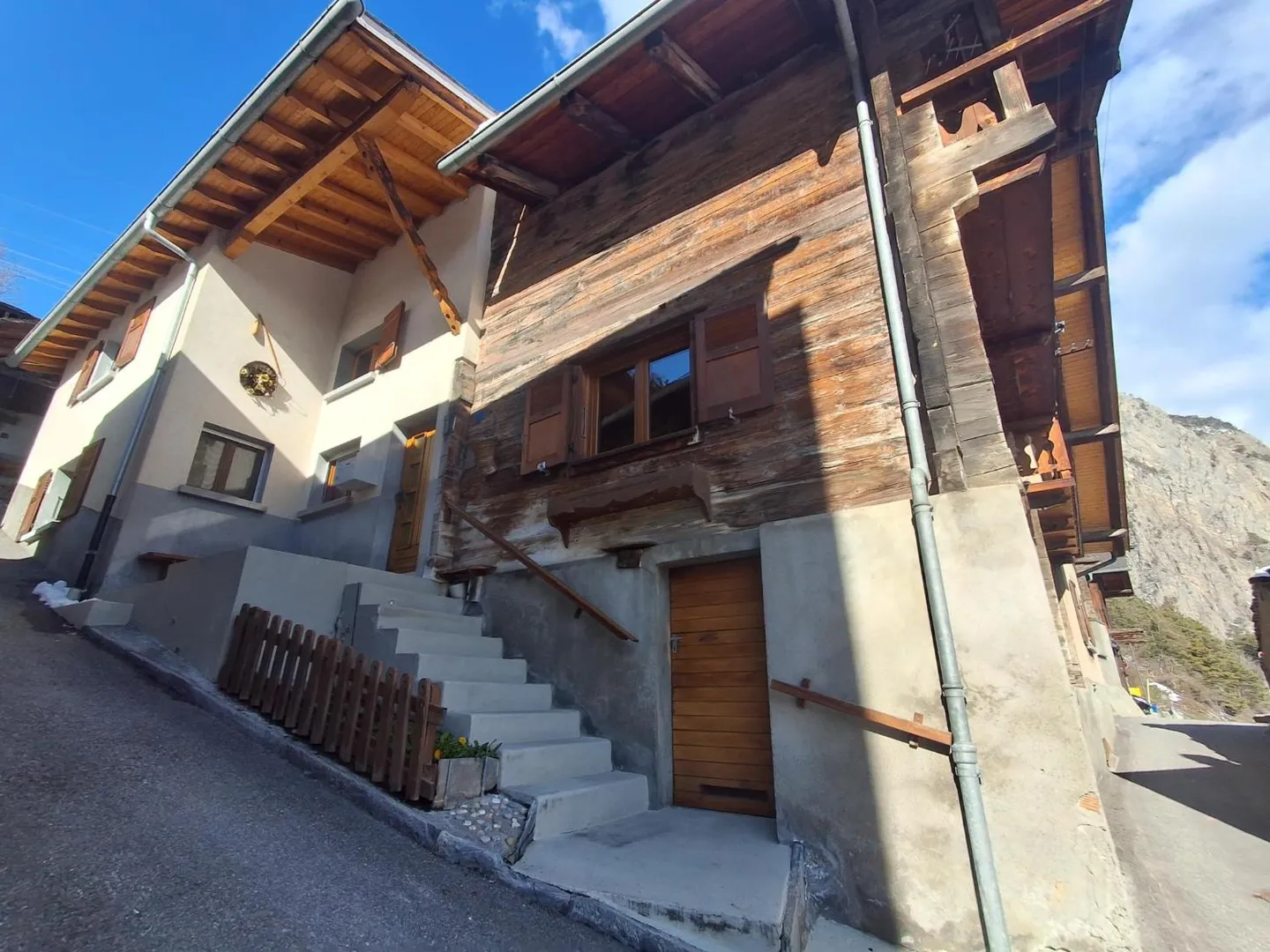 Incantevole Casa di Villaggio a Vens - Foto 2 di 13