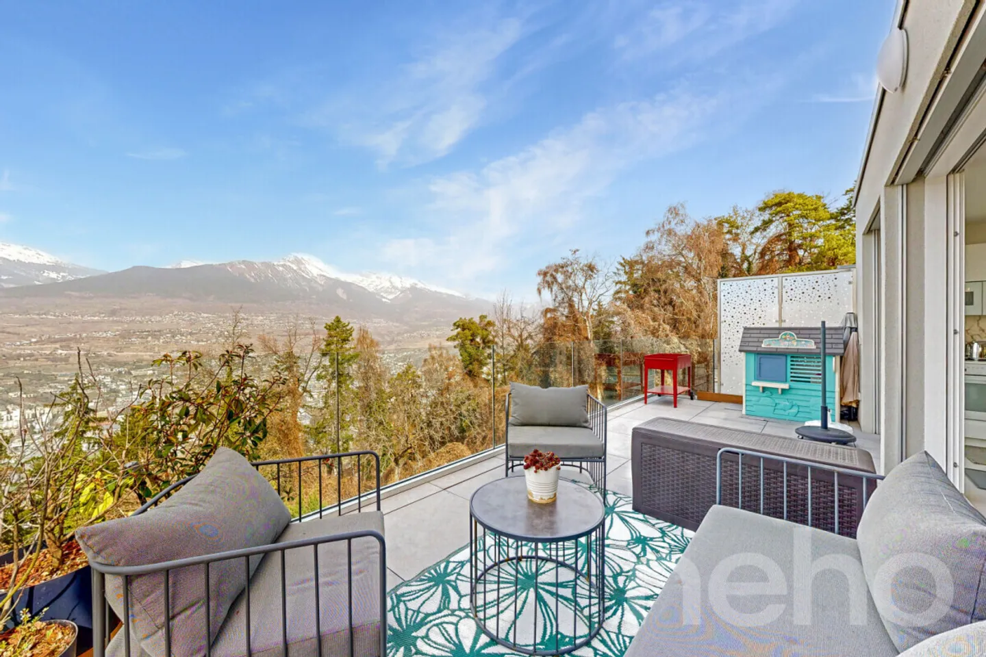 Charming Townhouse with Views - Photo 7 of 12