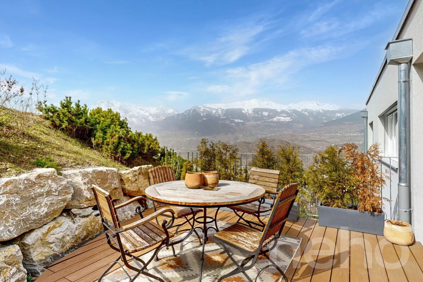 Charming Townhouse with Views - Photo 4 of 12