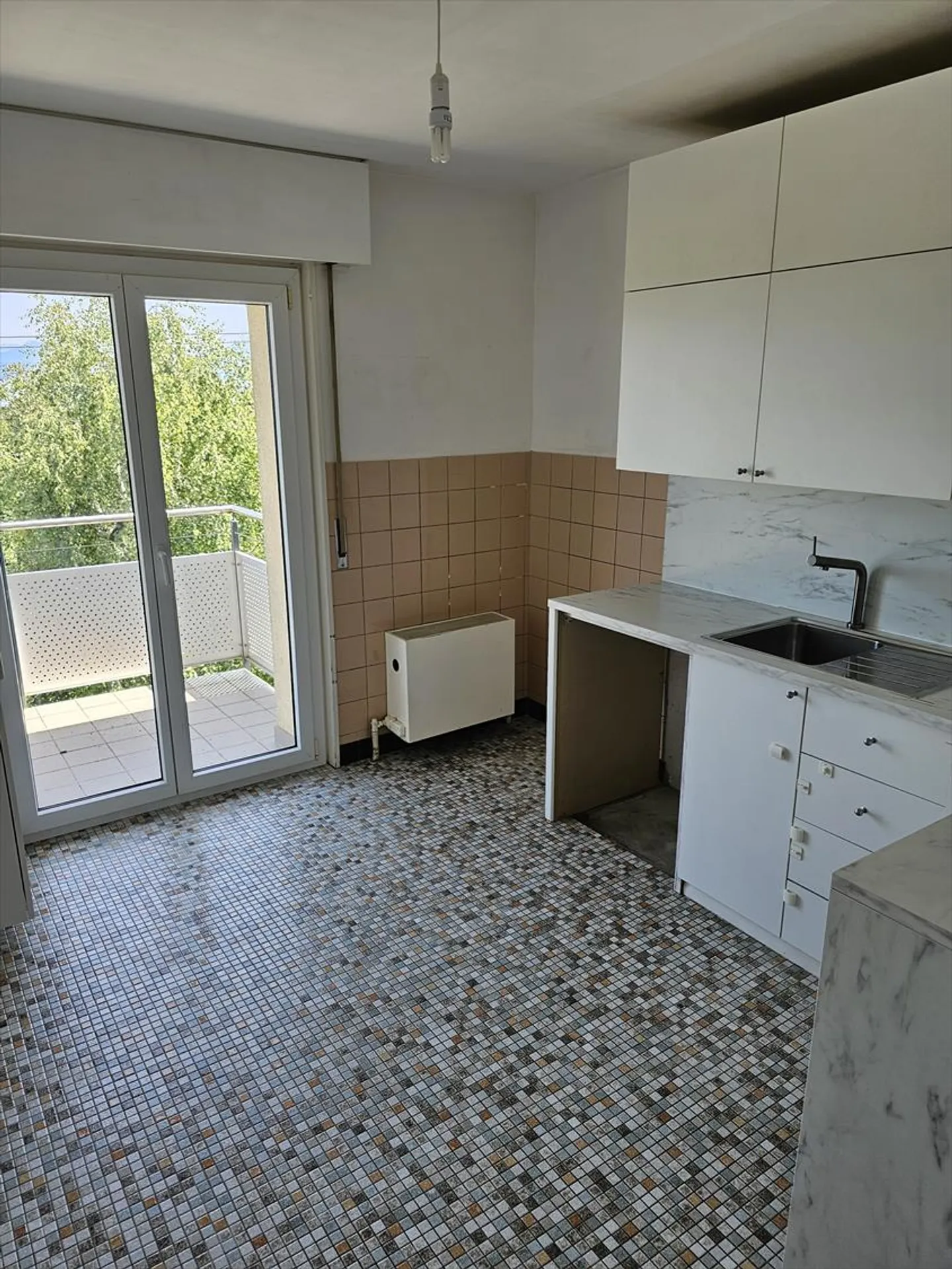 Appartamento 4 locali - Foto 3 di 9