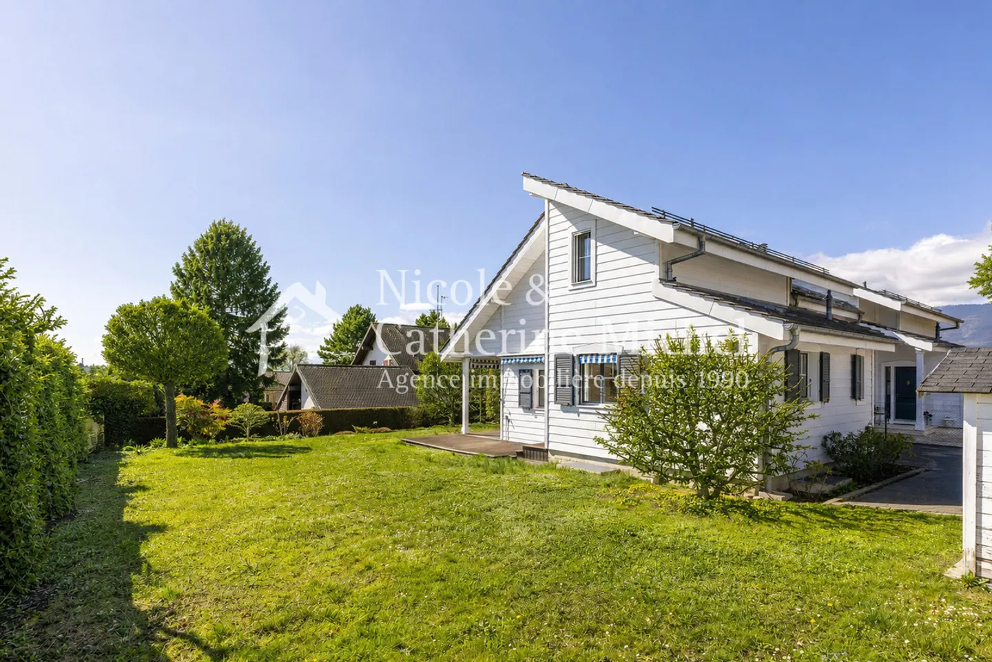 Charming Semi-Detached Villa - Photo 2 of 13
