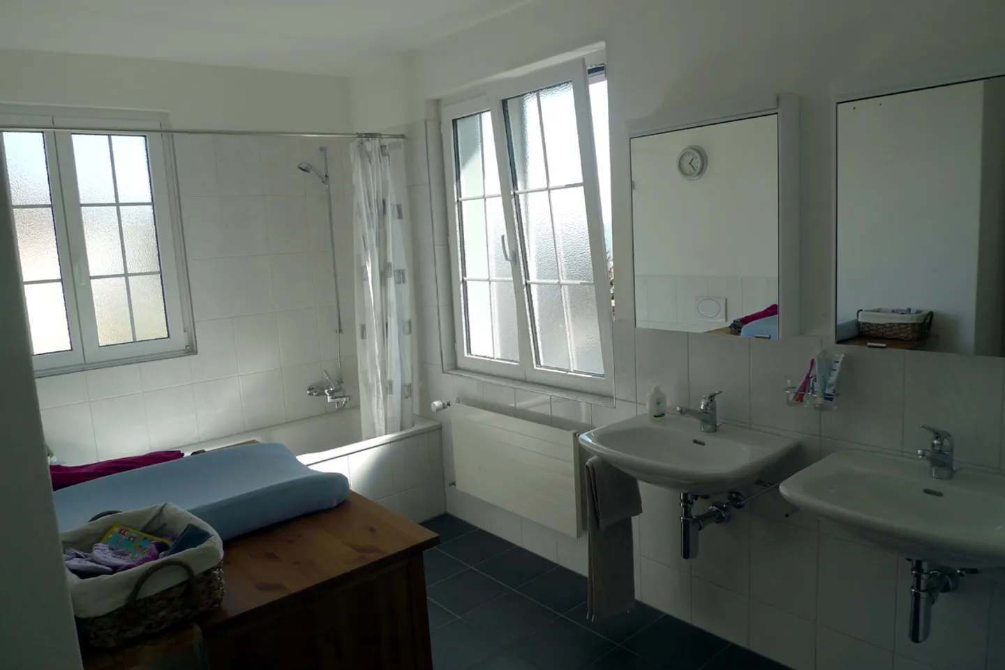 Ampio appartamento di 6,5 stanze / 15 minuti dal centro di San Gallo - Foto 8 di 13