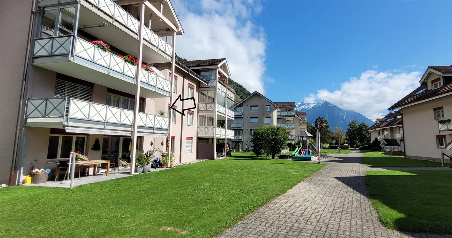 Grosszügige 4.5-Zimmerwohnung im 1. OG - Foto 1 von 8