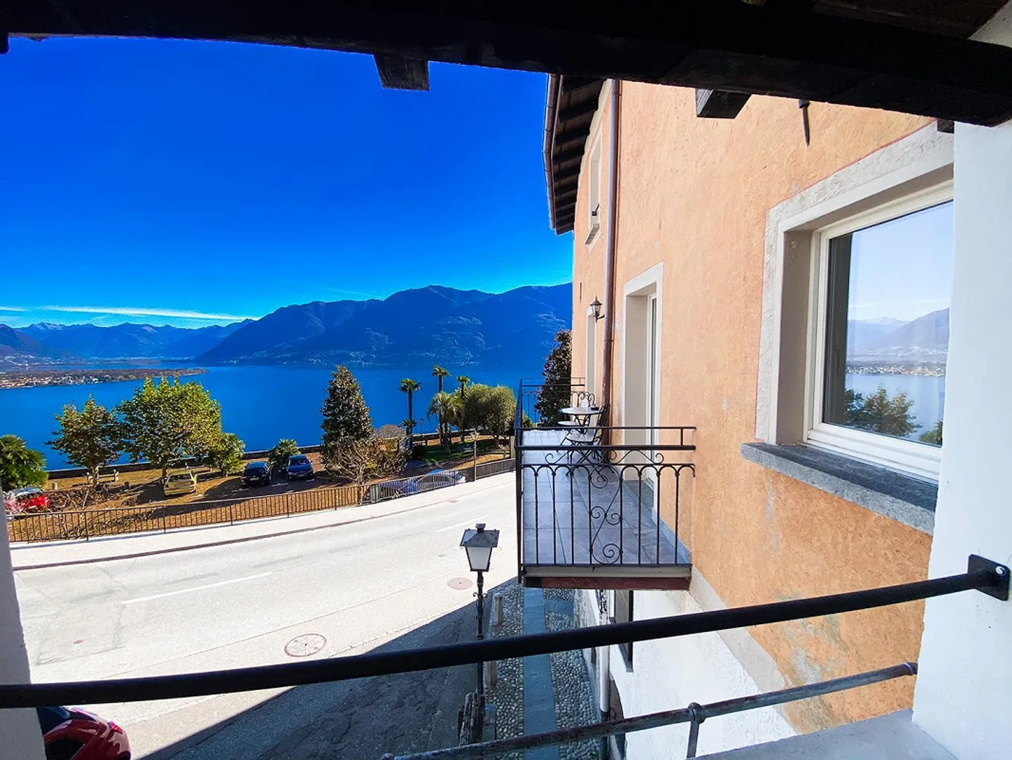 Apartment with Lake View at the Piazza of Ronco sopra Ascona - Photo 11 of 20