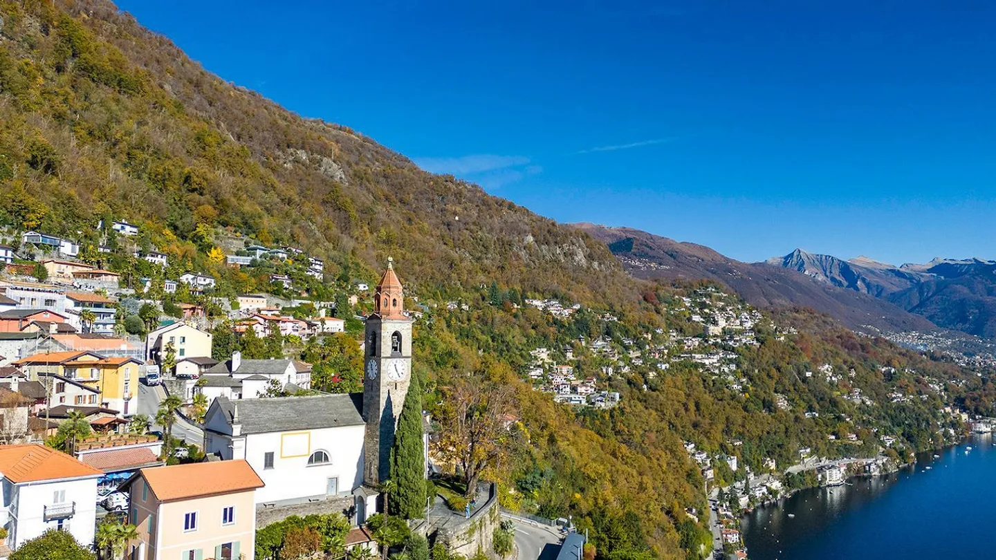 Apartment with Lake View at the Piazza of Ronco sopra Ascona - Photo 13 of 20