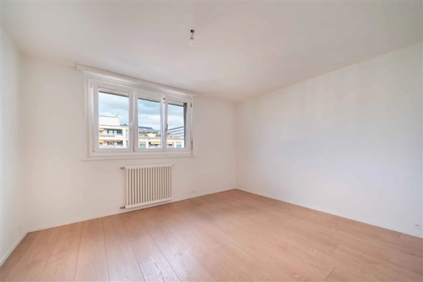 Appartement exceptionnel de 5 pièces avec vue sur le lac - Photo 8 sur 12