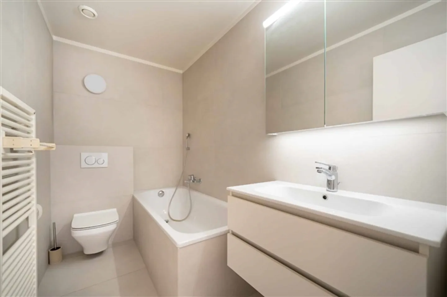 Appartement exceptionnel de 5 pièces avec vue sur le lac - Photo 9 sur 12