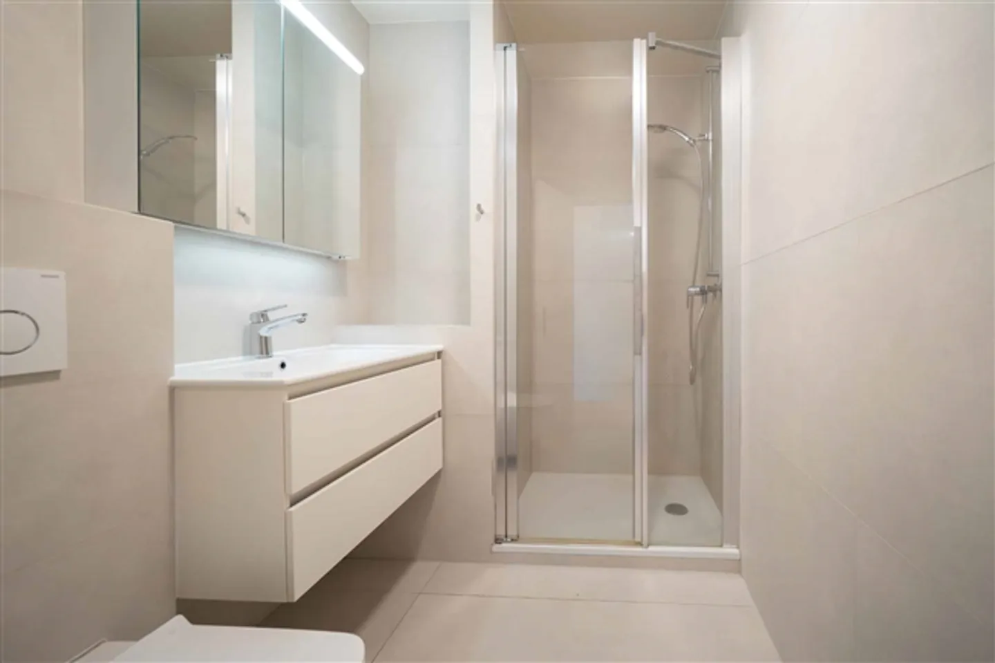 Appartement exceptionnel de 5 pièces avec vue sur le lac - Photo 10 sur 12