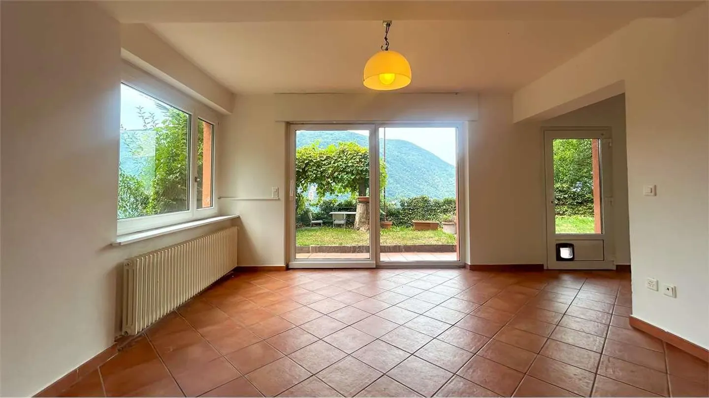 Villa Plurifamiliare con Vista Lago - Foto 5 di 13