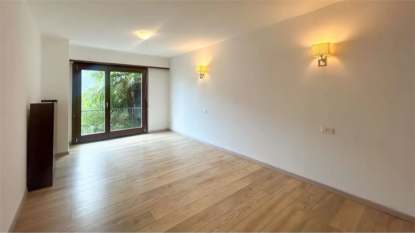 Villa Plurifamiliare con Vista Lago - Foto 12 di 13