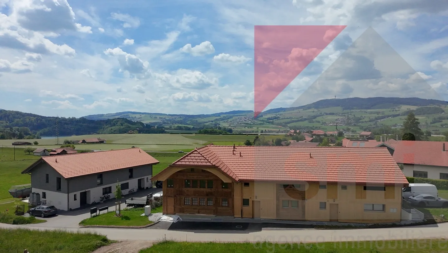 Charming 4.5-Room Gable House with Character in Hauteville - Photo 2 of 9