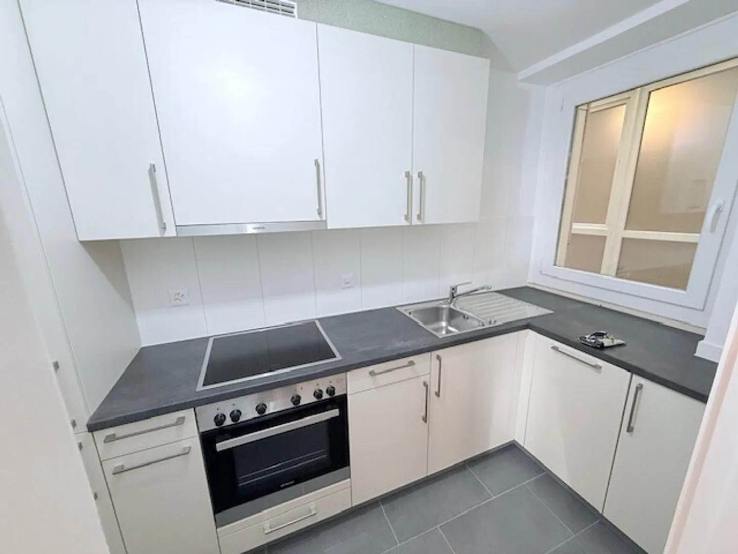 Bell'appartamento di 3 stanze al 3° piano in affitto - Foto 4 di 6