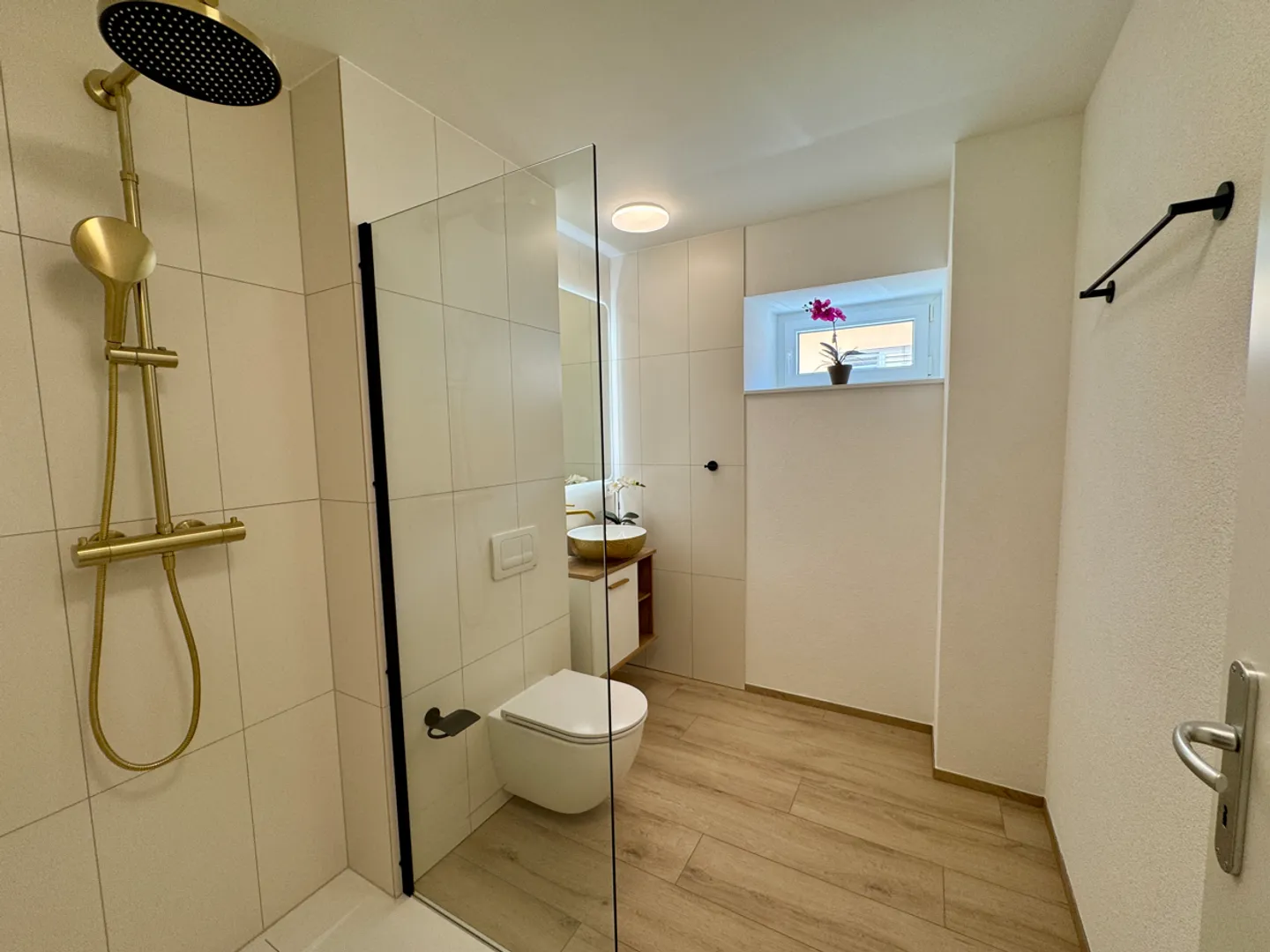 Appartement rénové avec jardin - Photo 7 sur 7