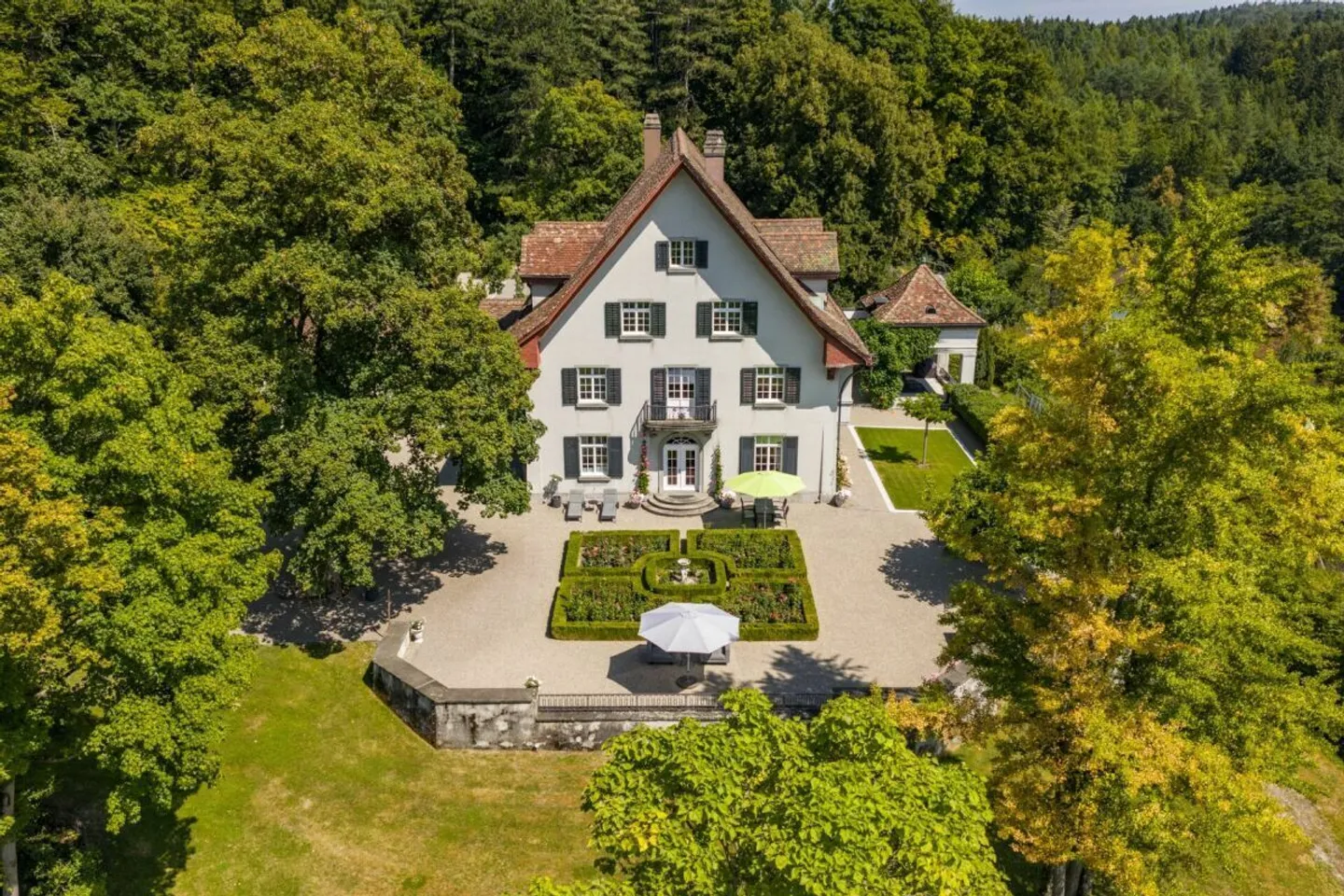 Historische Villa in Winterthur - Foto 2 von 19