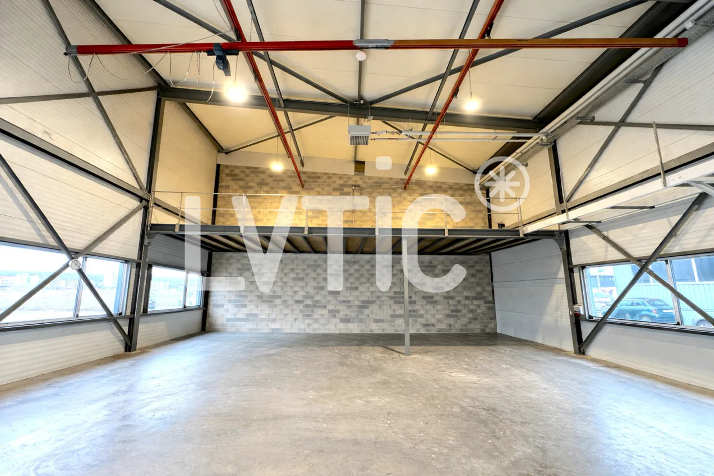 Officina, magazzino di 394 m2 in affitto a Yverdon-les-Bains - Foto 2 di 6