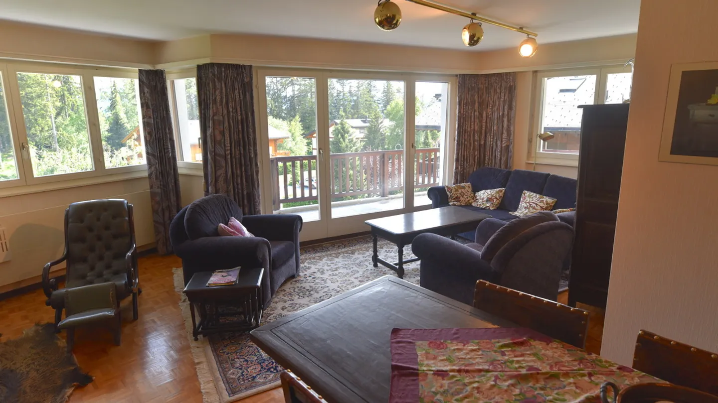 Magnificent 4.5-room apartment in Crans-Montana - Photo 2 of 17