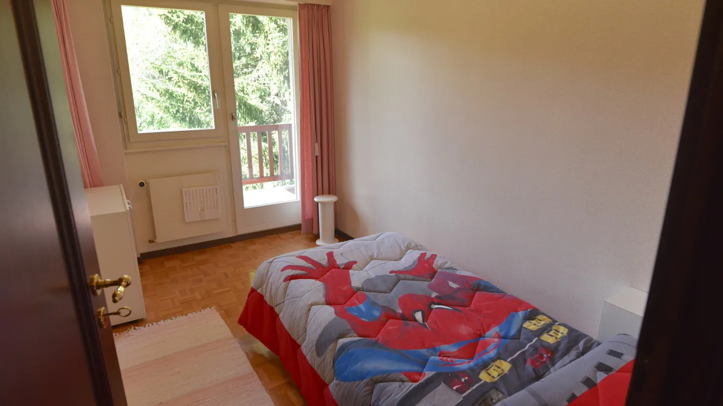 Magnificent 4.5-room apartment in Crans-Montana - Photo 13 of 17