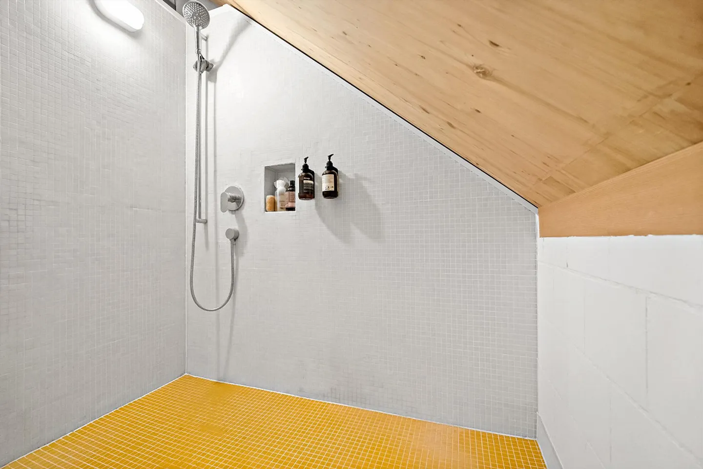 Sogno di Famiglia al Ruscello con Solare & Carport - Foto 8 di 13