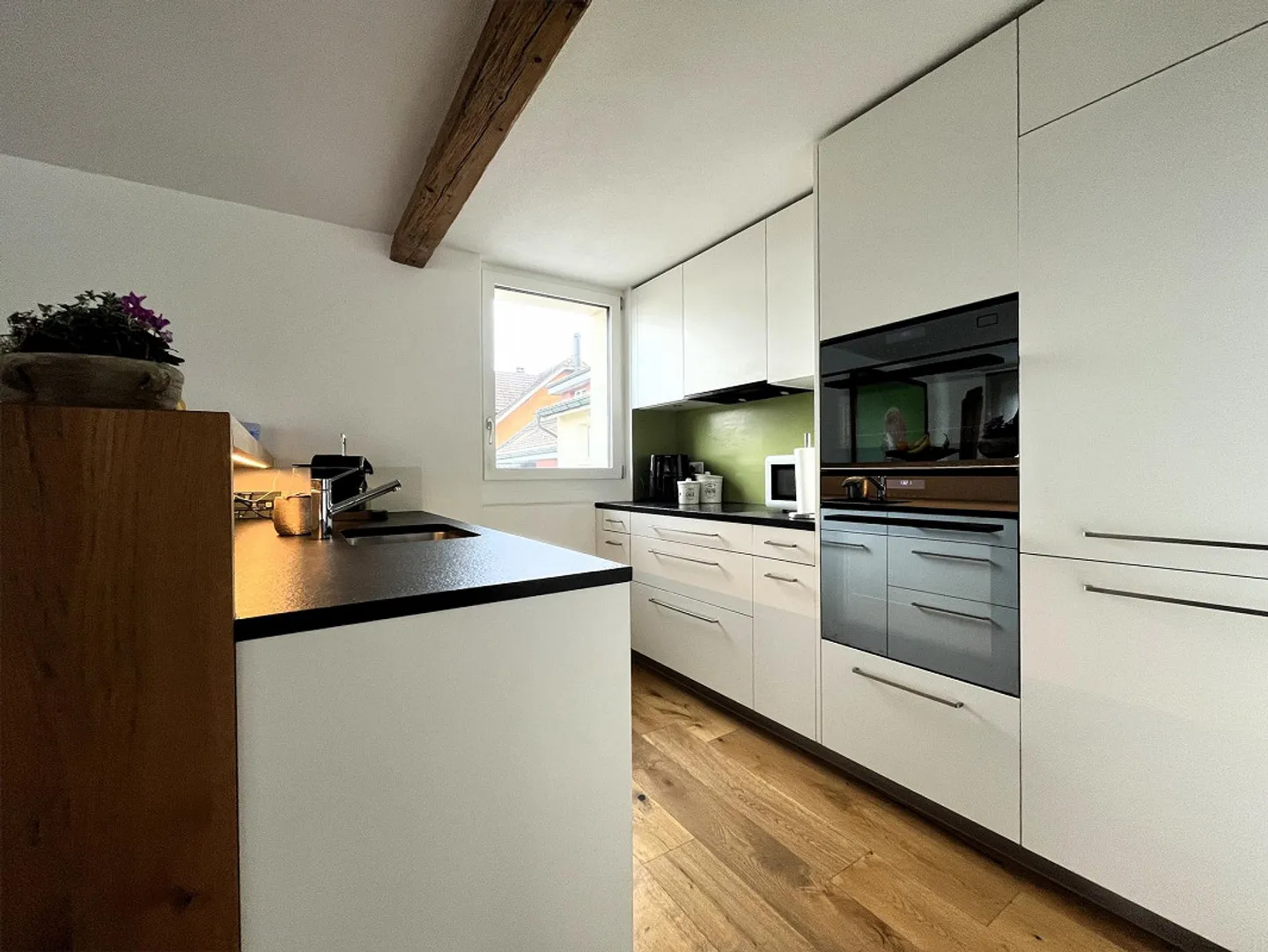 Your new home: Stylish 3.5-room corner house with garden idyll - Photo 2 of 16