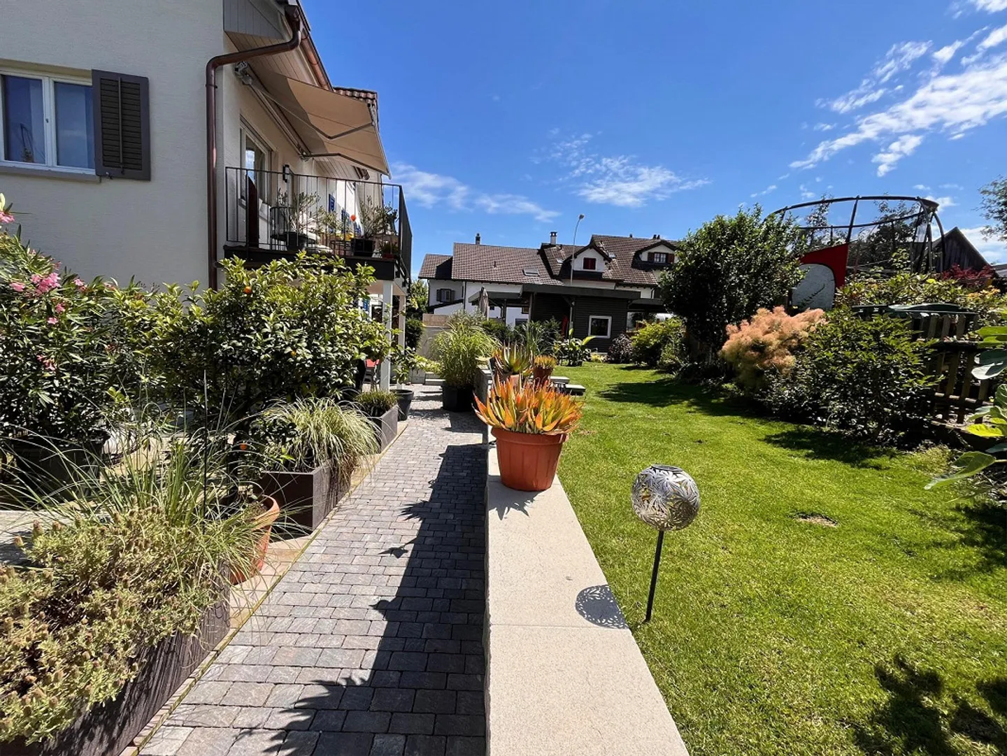 Your new home: Stylish 3.5-room corner house with garden idyll - Photo 14 of 16