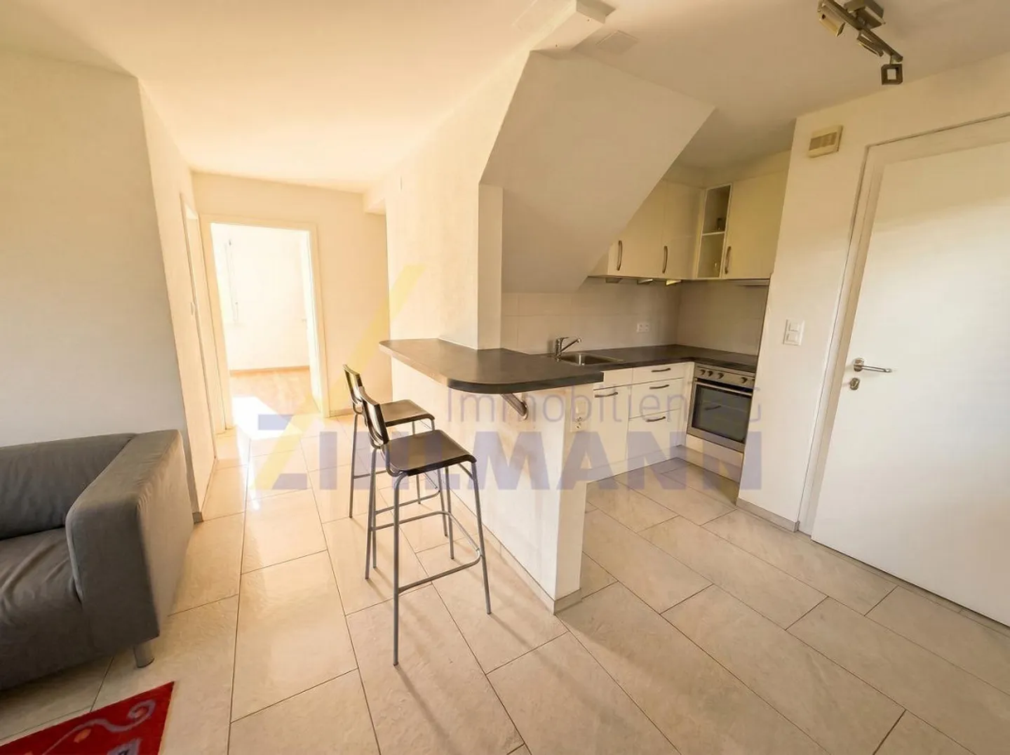 Maison familiale spacieuse avec appartement - Photo 9 sur 11