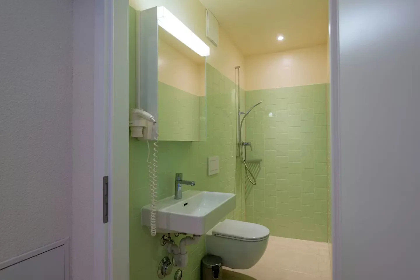 Chic Apartment in Zürich - Photo 8 of 9