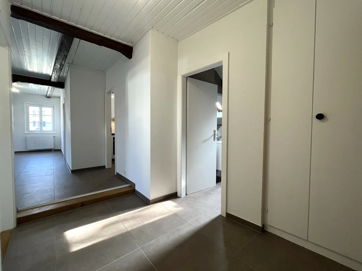 Appartamento 3.5 camere affascinante - Foto 3 di 7