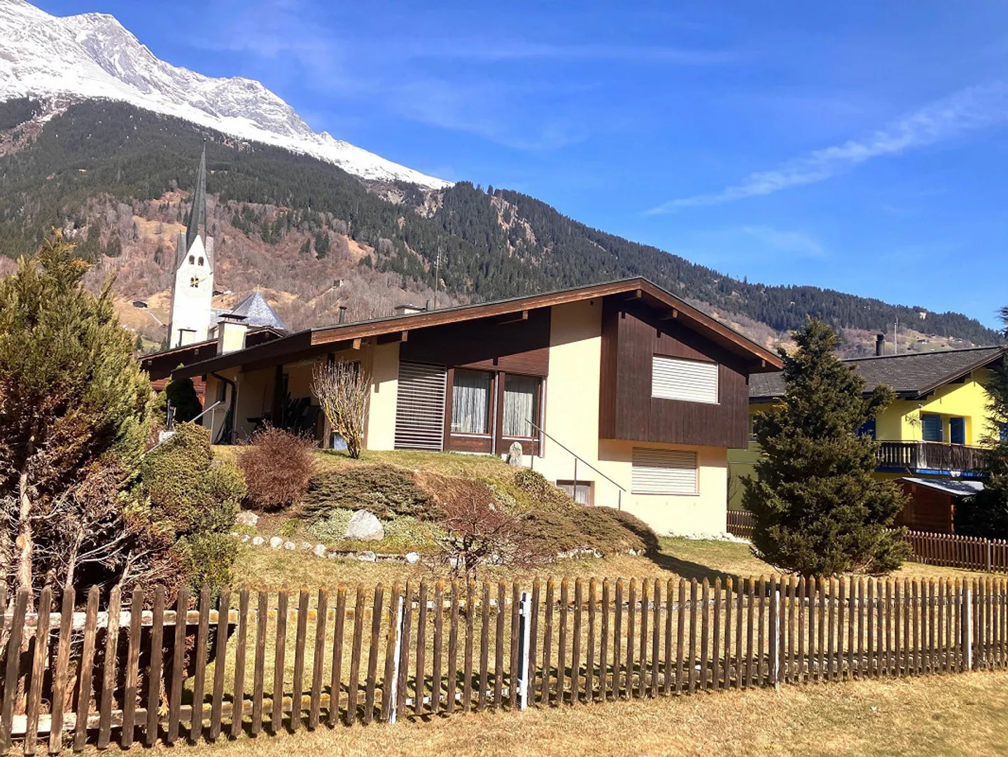 5.5-room detached house with garden and distant views in Trun - buy - Photo 1 of 13