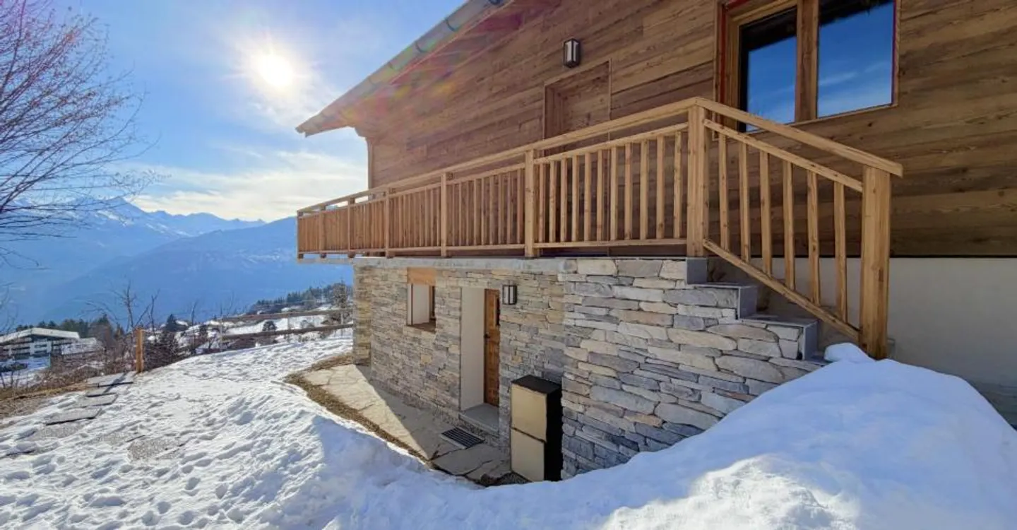 Chalet à Bluche : 2 appartements indépendants à louer avec vue exceptionnelle sur les Alpes valaisannes - Photo 6 of 12