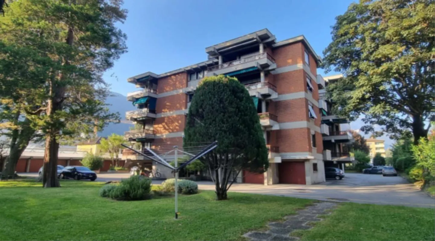 Ampio 3.5 locali con terrazza - posizione privilegiata a Bellinzona - Foto 10 di 10