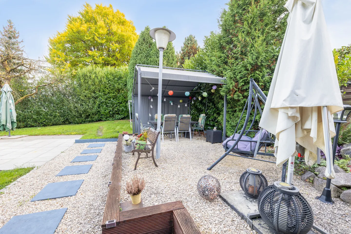 Maison individuelle spacieuse avec jardin idyllique et potentiel - Photo 10 sur 13