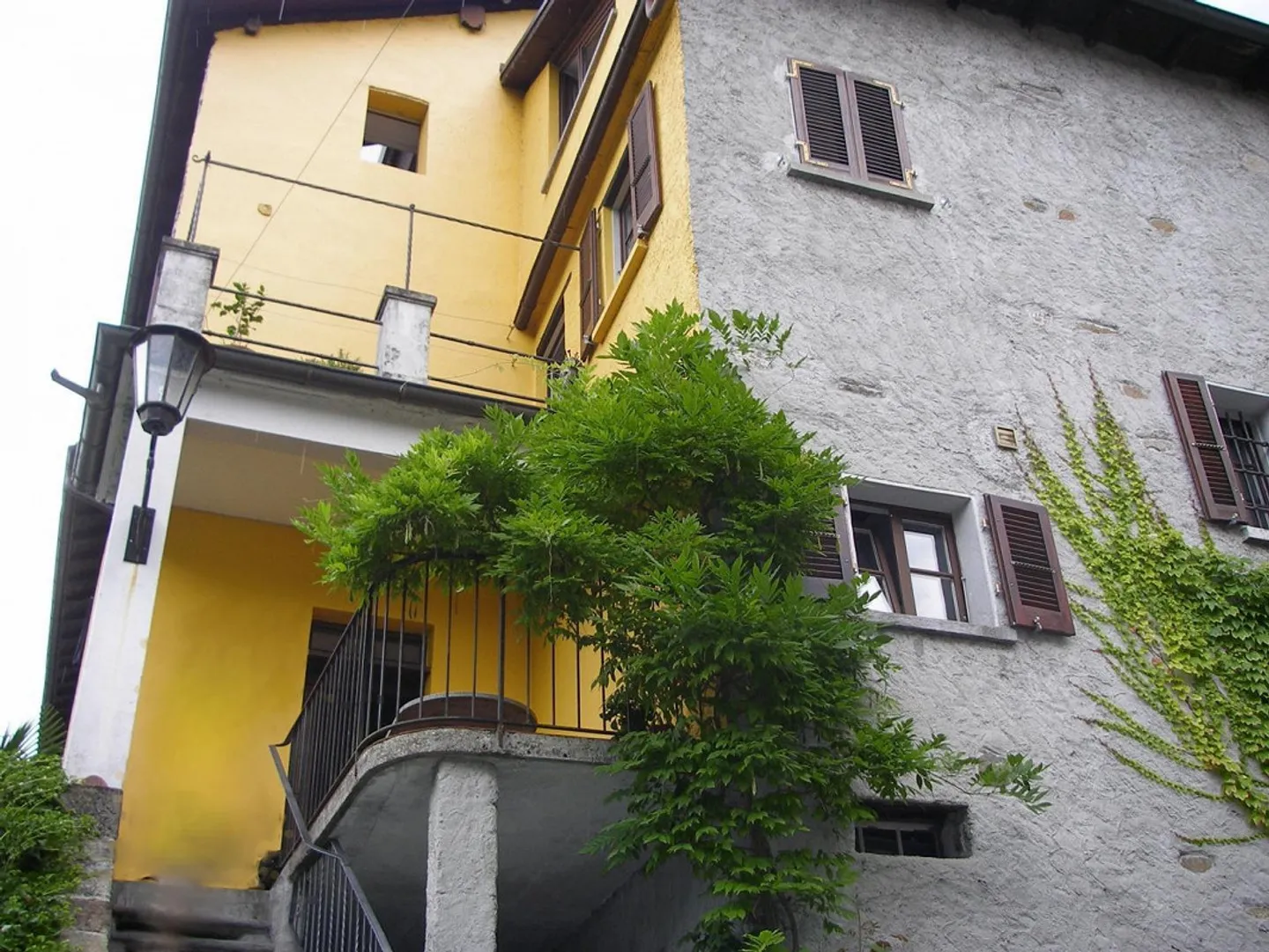 Casa unifamiliare di 6 1/2 locali con grande terreno - Foto 2 di 27