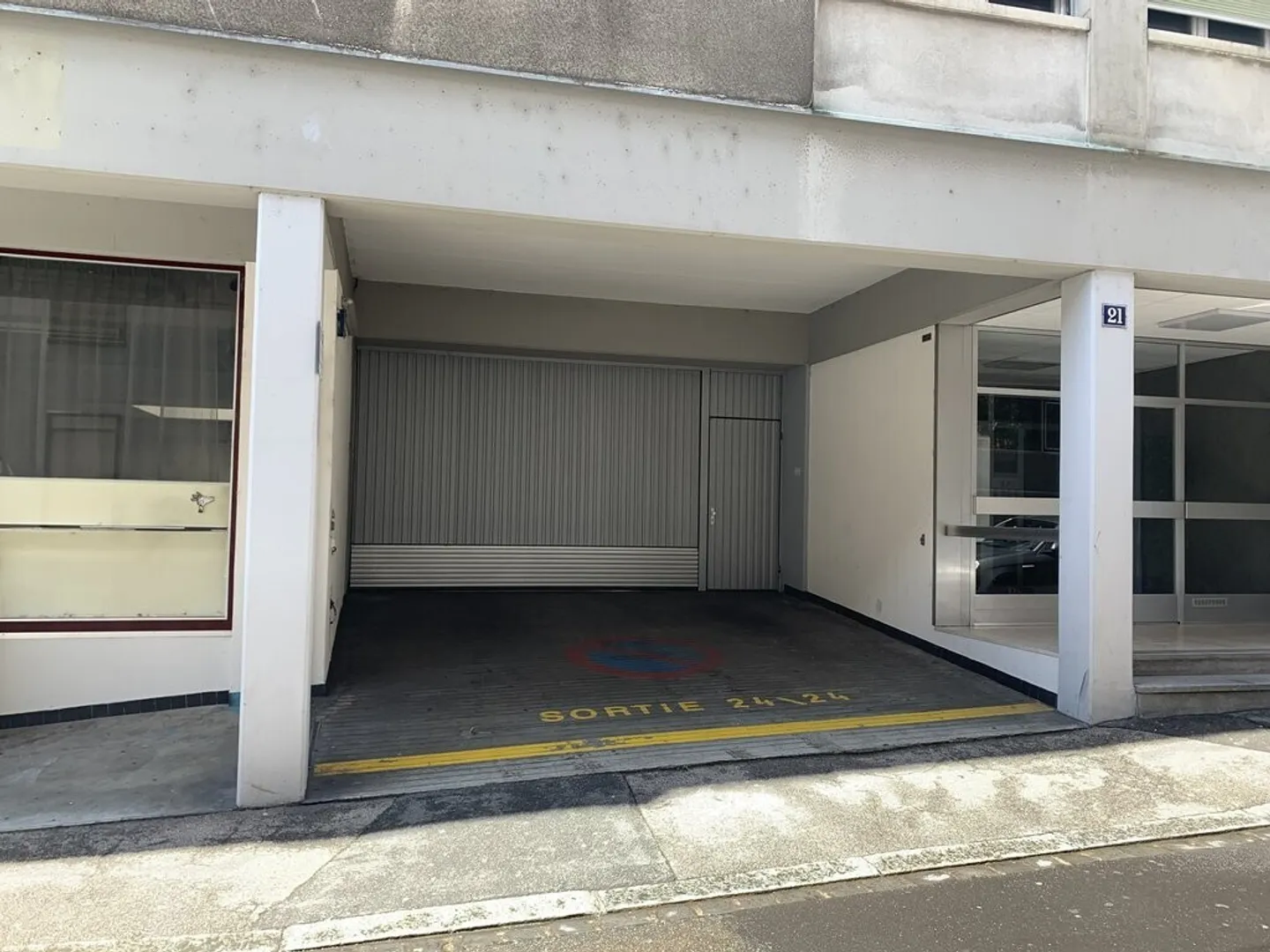 Indoor parking space in the city center - Photo 1 of 1
