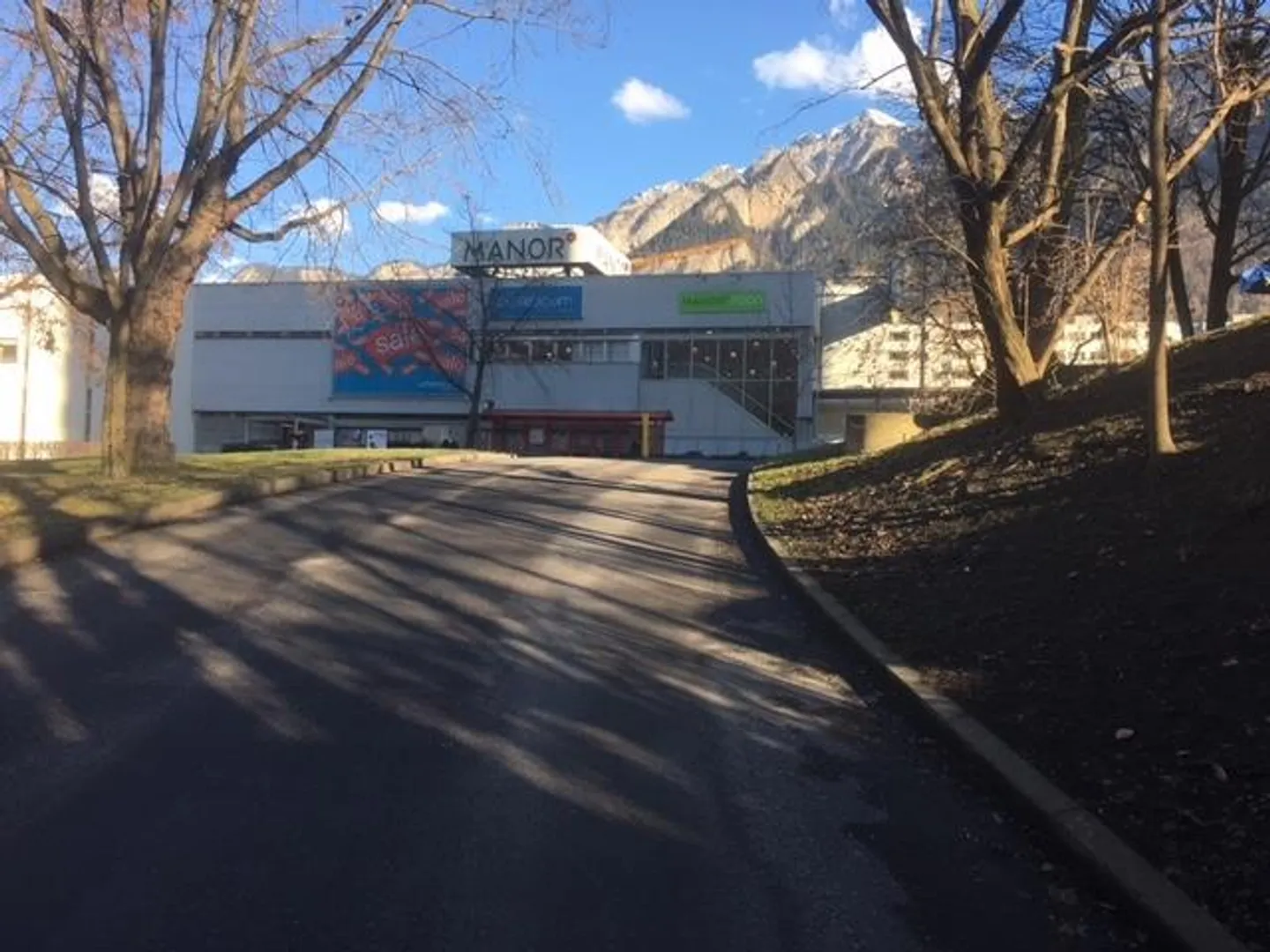 Outdoor parking space at Wiesentalstrasse 95 in Chur - Photo 1 of 3