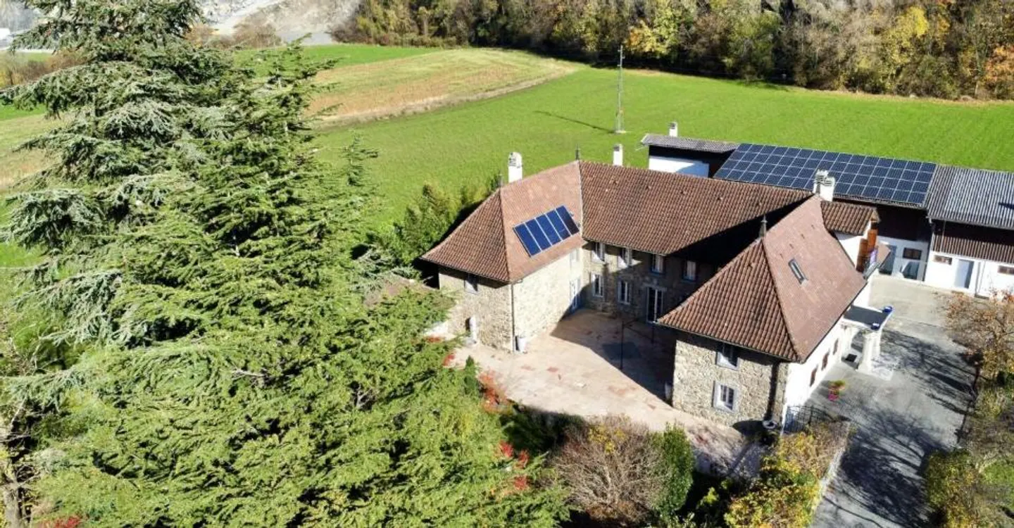 Maison de Luxe avec Grand Jardin - Photo 4 sur 9