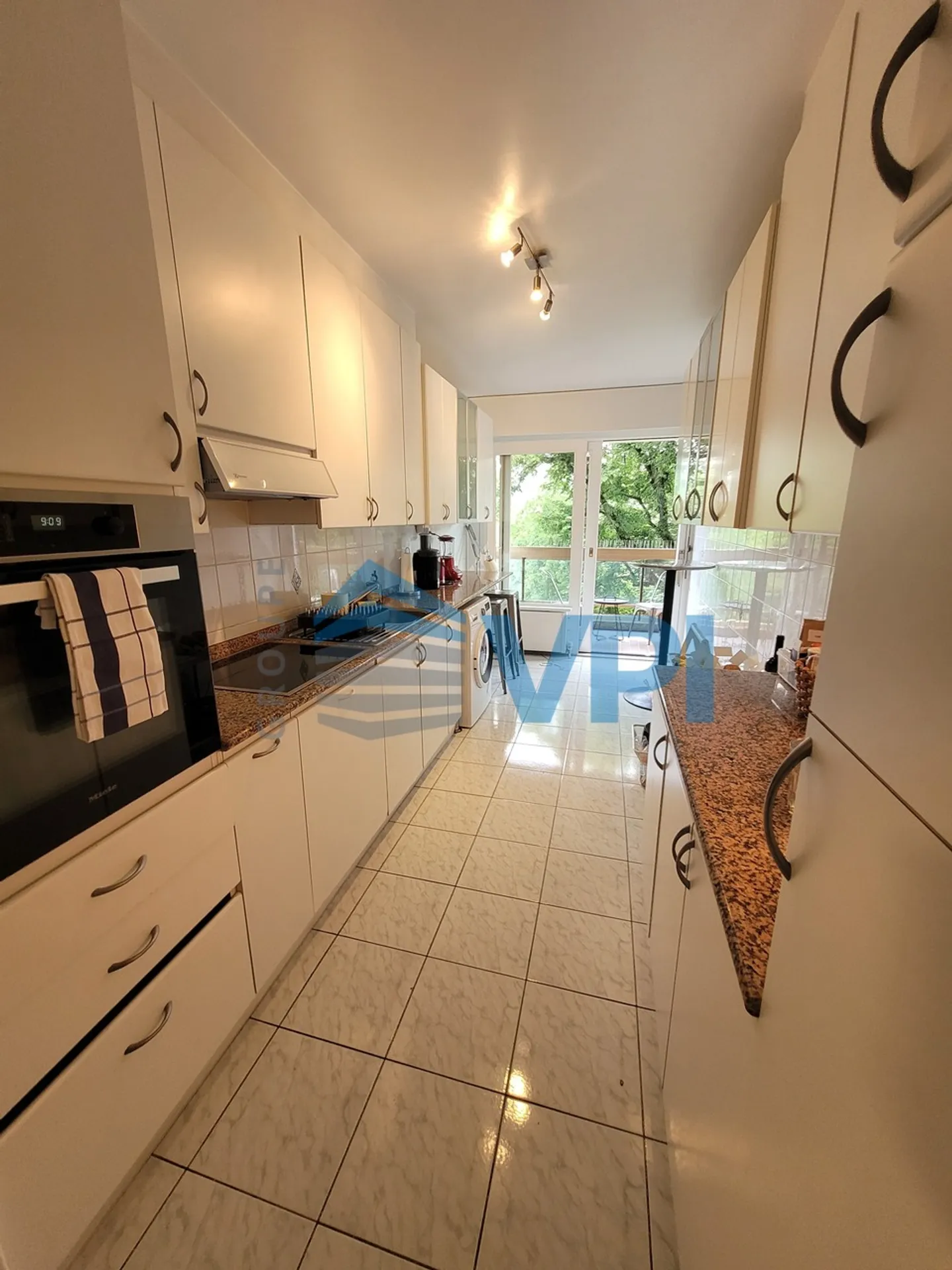 Luxuswohnung mit Balkonen - Foto 4 von 29