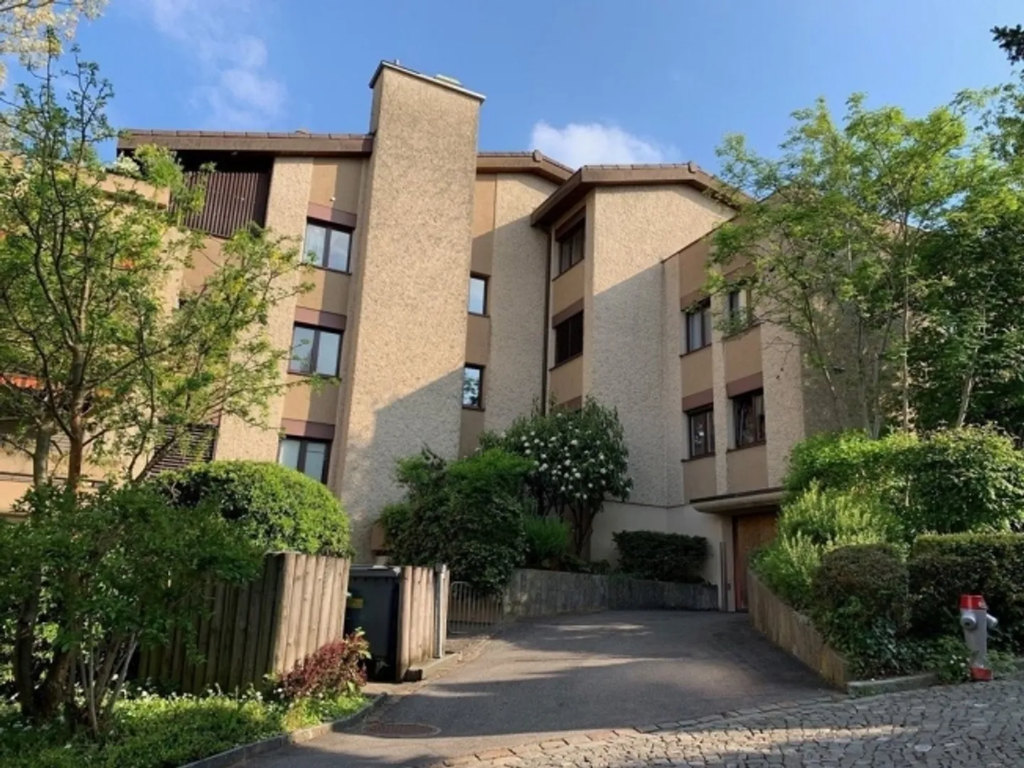 Parkplatz im Freien mieten - Foto 1 von 2