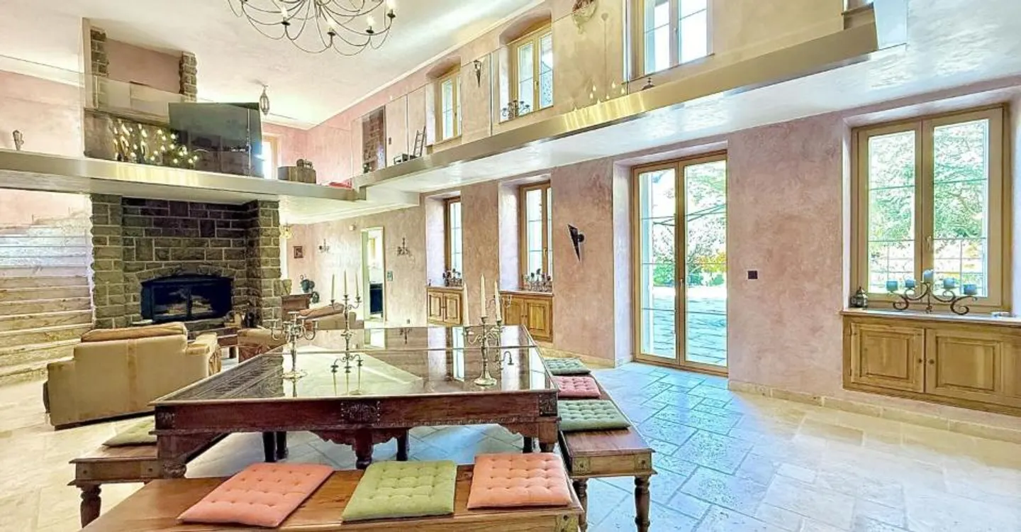 Maison de Luxe avec Grand Jardin - Photo 8 sur 9