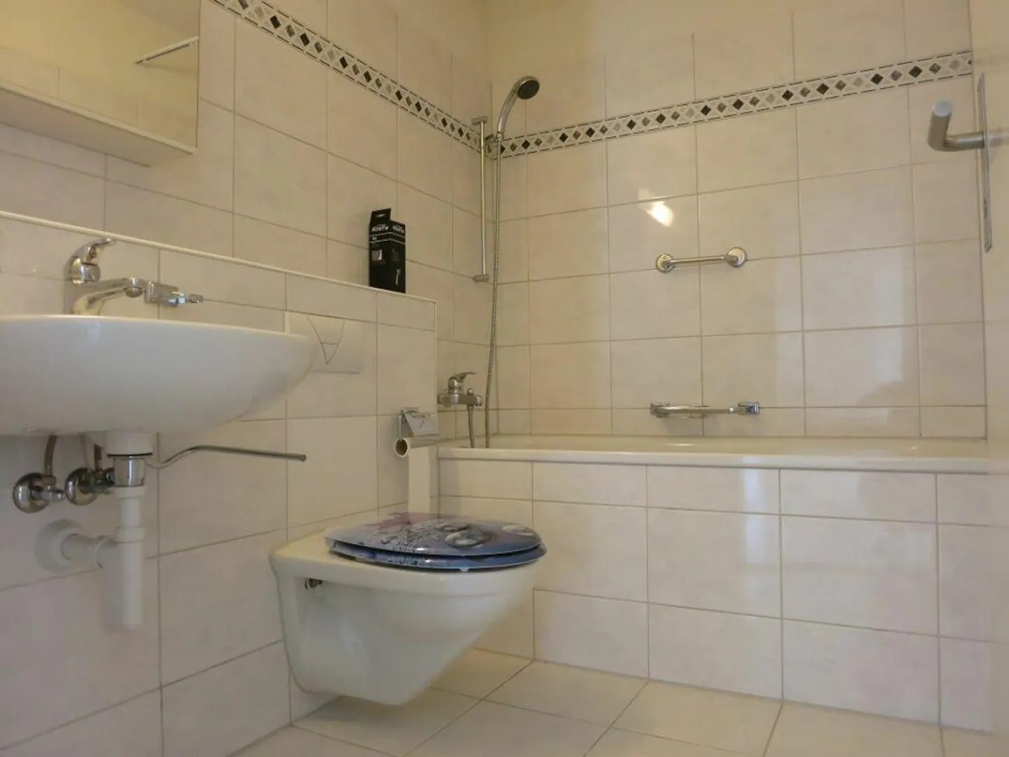 Appartement spacieux de 3,5 pièces au 1er étage avec balcon couvert - Photo 7 sur 9