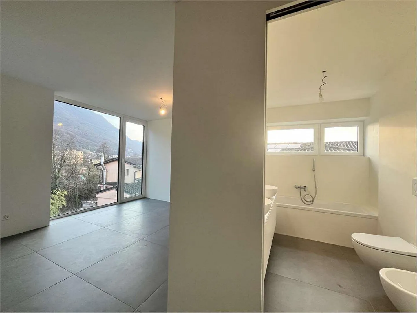 Elegant, New, Modern 3.5 Rooms - Photo 9 of 13