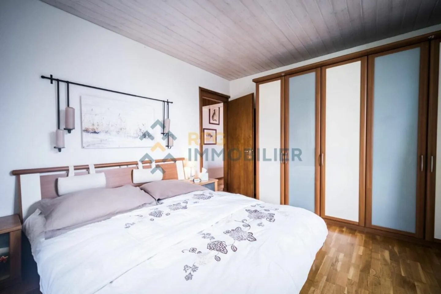 Proprietà d'investimento con ristorante - Foto 22 di 45