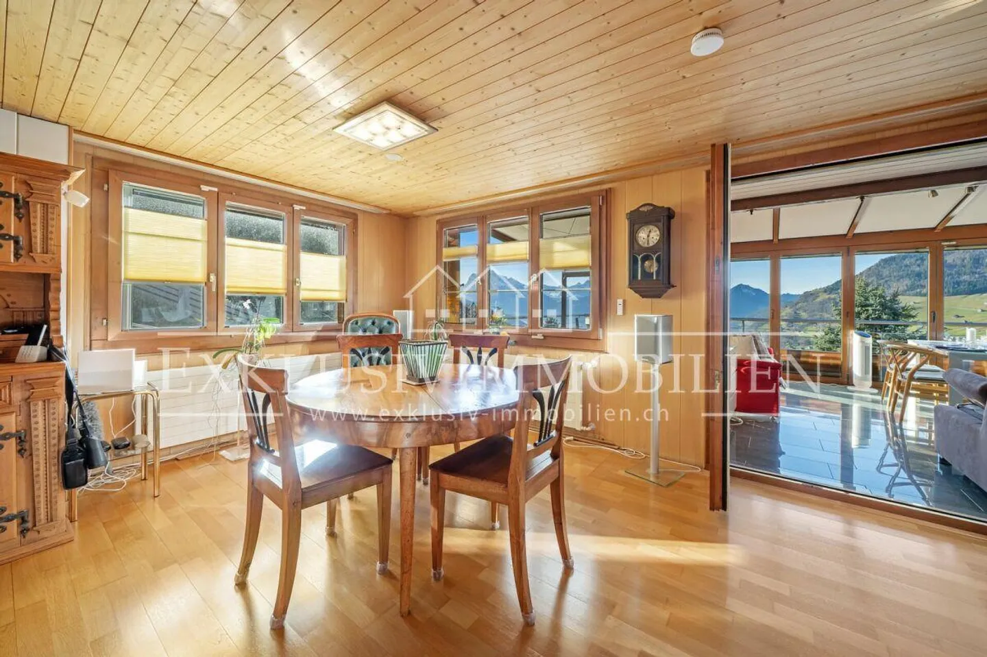 Residenza affascinante in posizione elevata idilliaca con panorama montano - Foto 2 di 7