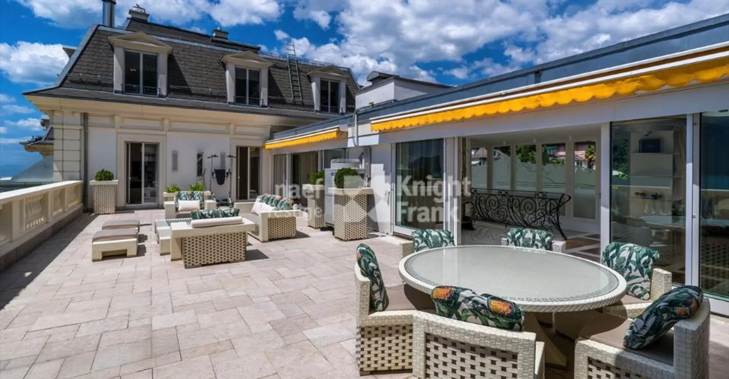 Unique! Penthouse apartment of 8.5 rooms with an exceptional view for sale in the heart of Montreux - Photo 3 of 12