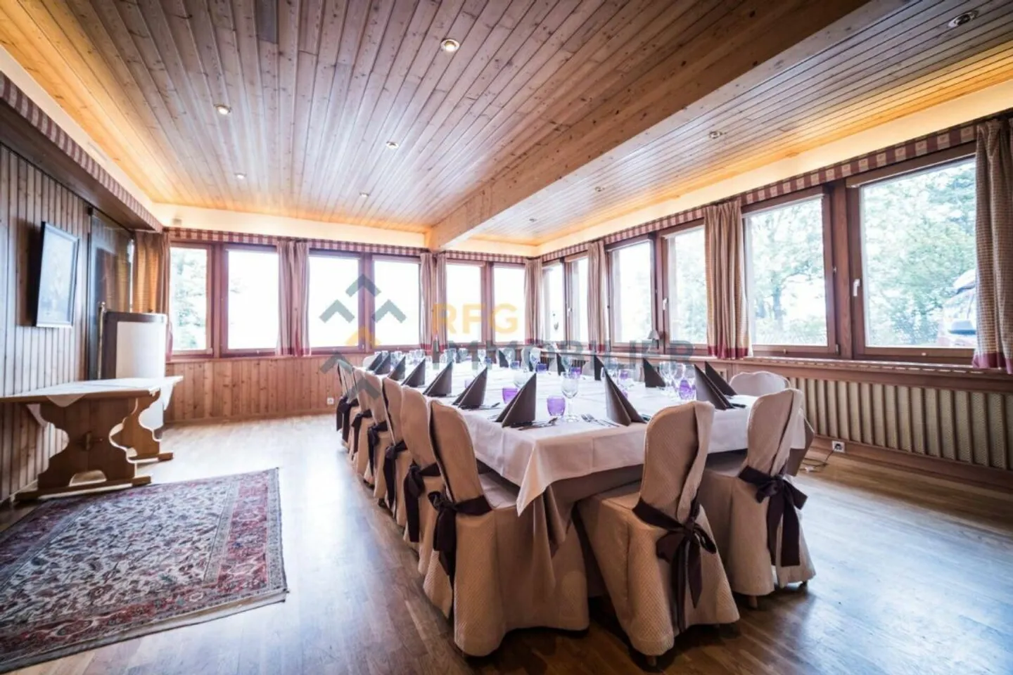 Proprietà d'investimento con ristorante - Foto 30 di 45