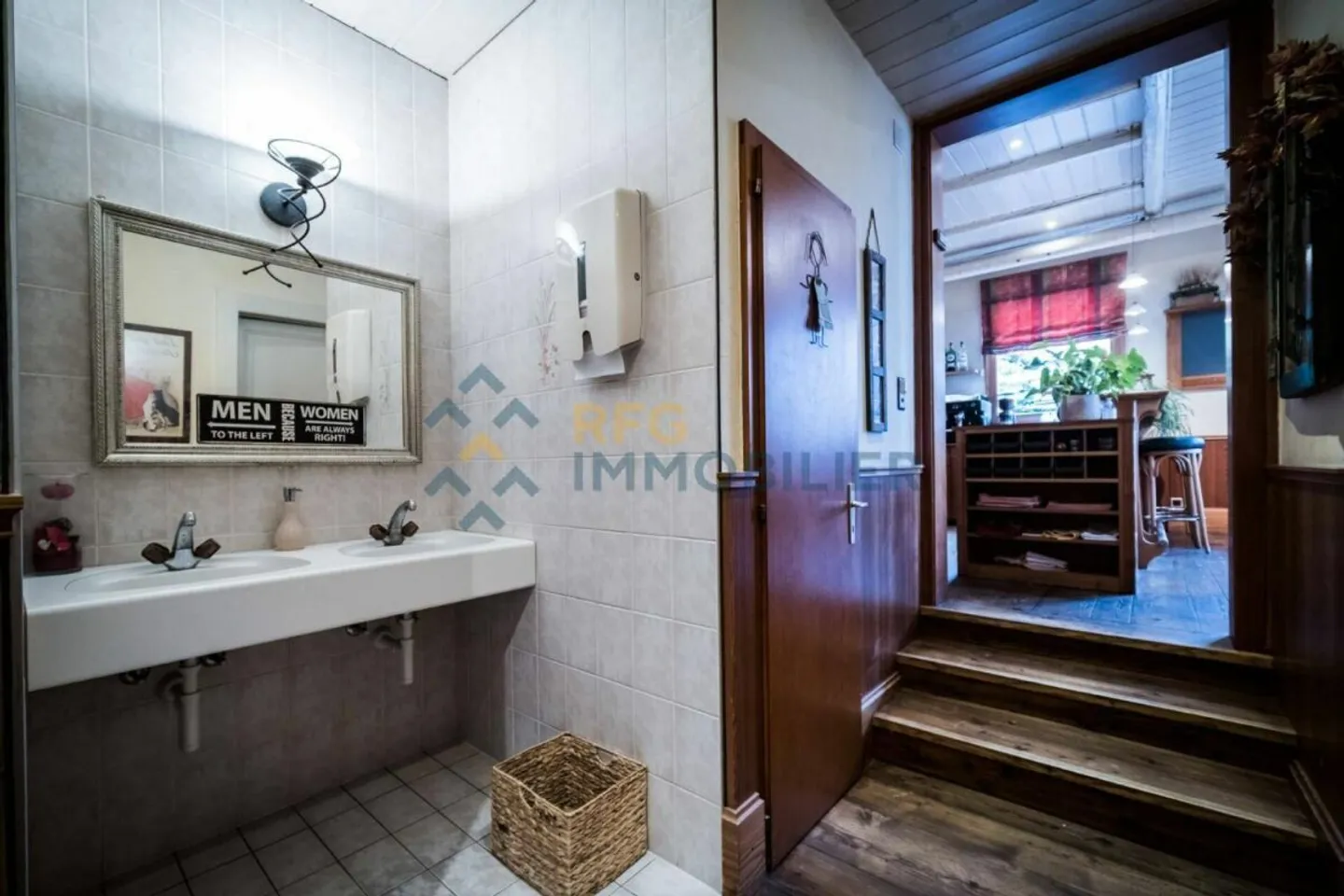 Proprietà d'investimento con ristorante - Foto 36 di 45