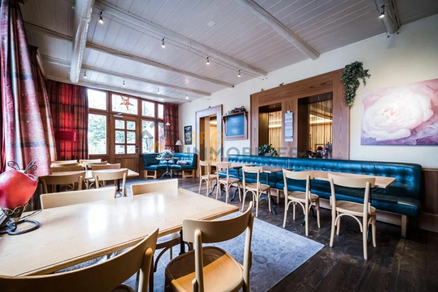 Proprietà d'investimento con ristorante - Foto 33 di 45