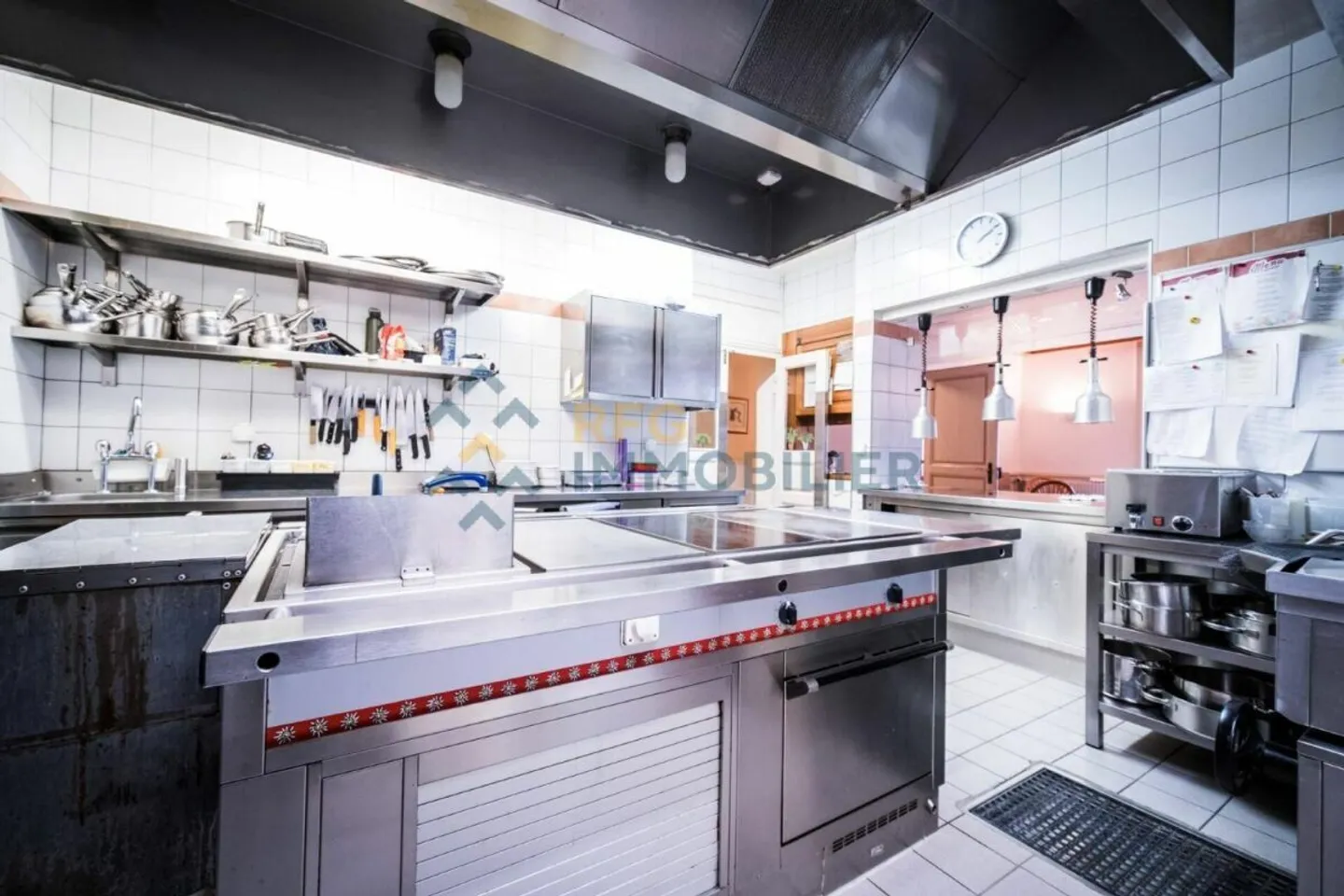 Proprietà d'investimento con ristorante - Foto 38 di 45