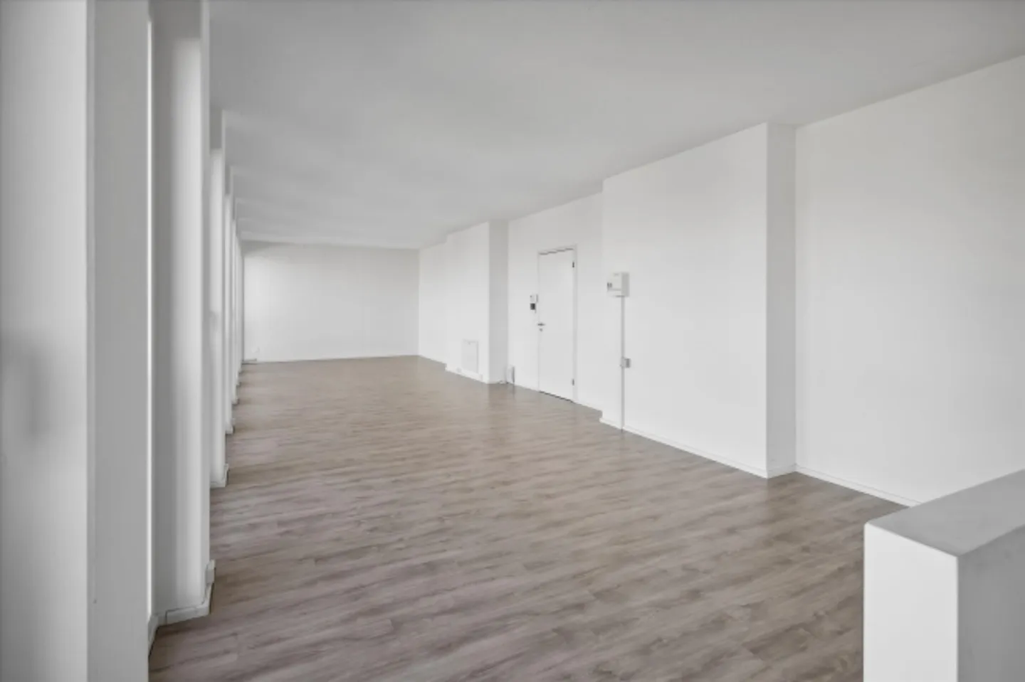 Office space for rent - Photo 3 of 6