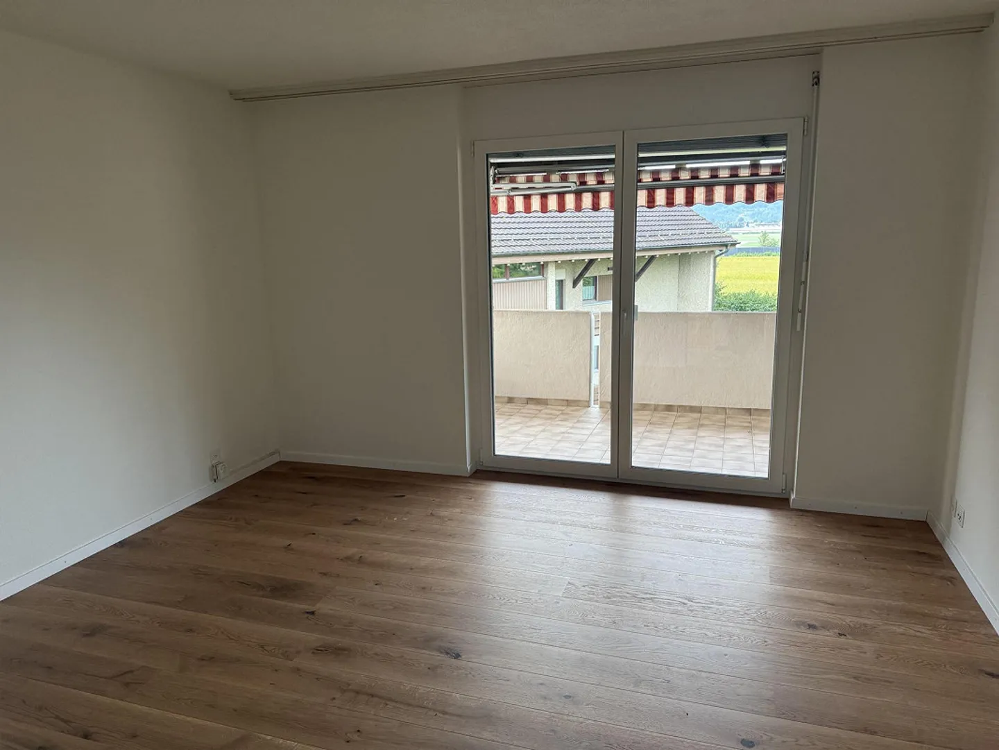 Appartement de 4,5 pièces avec grand balcon, emplacement central - Photo 7 sur 11