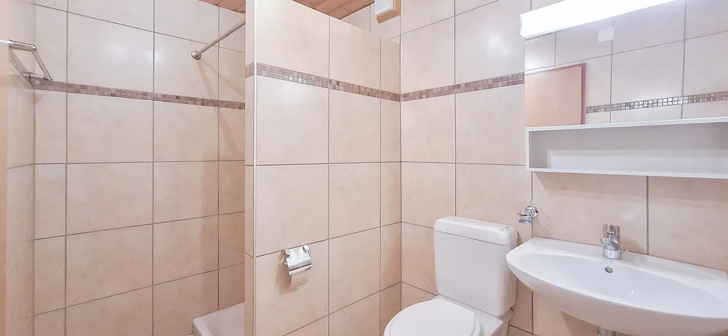 3,5-Zimmer-Wohnung im 2. Stock - Aufzug - Im Herzen von Ste-Croix - Foto 9 von 10